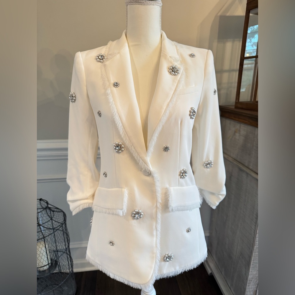 NWT Cinq à Sept White Blazer with Silver Embellishments